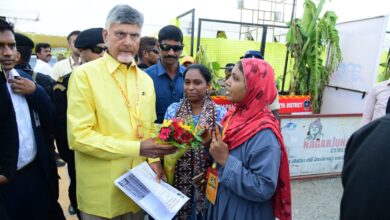 Andhra Pradesh contract staff nurses protest for regularisation